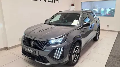 Usata Peugeot 2008 Allure 102 CV (75 kW) 2025 SUV