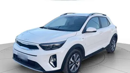 Usata 2022 Kia Stonic Style SUV | 14.000 € (Buon prezzo)