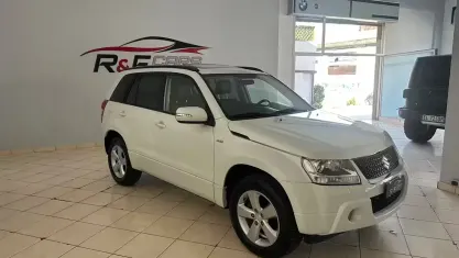 Usata Suzuki Grand Vitara 129 CV (94 kW) 2010 Bianco SUV