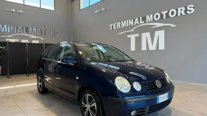 Usata VW Polo Trendline 64 CV (47 kW) 2002 Blu Berlina