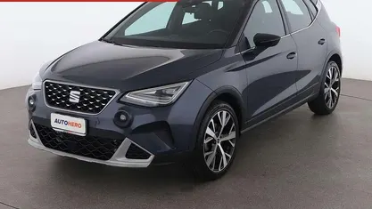 Usata Seat Arona Xperience 110 CV (80 kW) 2023 Grigio SUV