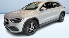 Argento metallizzato Usata 2022 Mercedes GLA200 SUV | 31.000 € (Super prezzo)