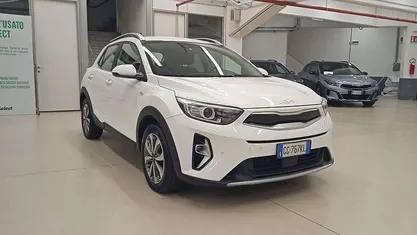 Usata 2021 Kia Stonic Style SUV | 14.900 € (Buon prezzo)