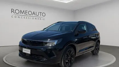 Usata Opel Grandland X Business Elegance 131 CV (96 kW) 2023 Nero SUV
