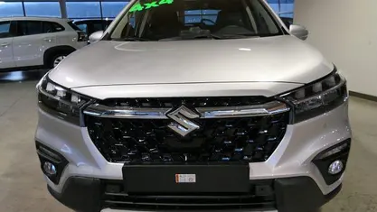 Nuova Suzuki SX4 S-Cross 129 CV (94 kW) 2025 Argento SUV