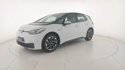 Usata VW ID.3 Pro Performance 150 kW (204 CV) 2023 Glacier white metallizzato nero Utilitaria
