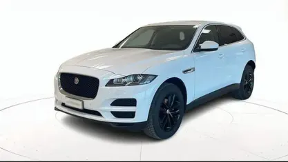 Usata Jaguar F-Pace Chequered Flag 180 CV (132 kW) 2019 Vari colori pastello SUV