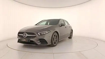 Usata Mercedes A180 Premium 116 CV (85 kW) 2018 Grigio Berlina