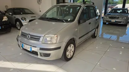 Usata Fiat Panda Dynamic 60 CV (44 kW) 2006 Grigio Utilitaria