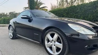 Usata Mercedes SLK200 163 CV (119 kW) 2007 Nero Cabrio