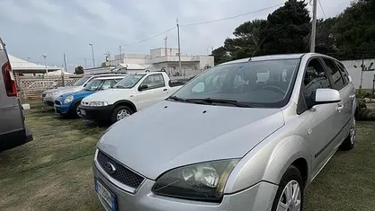Usata Ford Focus S 90 CV (66 kW) 2005 Grigio Station wagon