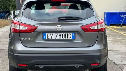 Usata 2014 Nissan Qashqai Tekna SUV | 9800 € (Buon prezzo)