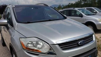 Grigio Usata 2010 Ford Kuga Titanium SUV | 8000 € (Buon prezzo)