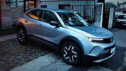 Usata Opel Mokka Elegance 110 CV (80 kW) 2021 Argento SUV