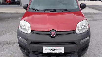 Usata Fiat Panda Pop 95 CV (69 kW) 2016 Rosso Utilitaria
