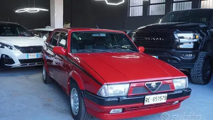 Usata Alfa Romeo 75 148 CV (108 kW) 1991 Berlina
