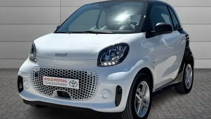 Usata Smart ForTwo Coupé Pulse 60 kW (82 CV) 2022 Bianco Utilitaria