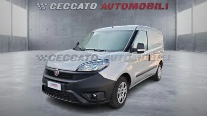 Usata Fiat Doblò 95 CV (69 kW) 2018 Argento Monovolume