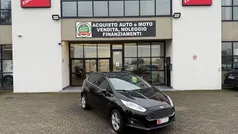 Nero Usata 2017 Ford Fiesta Titanium Tre volumi | 8500 € (Buon prezzo)