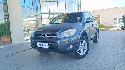 Usata Toyota RAV4 Luxury 177 CV (130 kW) 2006 SUV