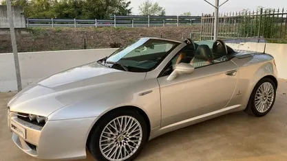 Usata Alfa Romeo Spider 260 CV (191 kW) 2007 Argento Cabrio