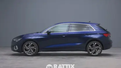 Usata Audi A3 Advanced 116 CV (85 kW) 2023 Blu navarra Berlina