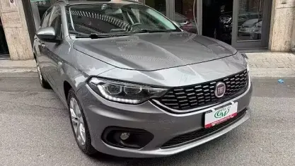 Usata Fiat Tipo Lounge 95 CV (69 kW) 2019 Grigio Station wagon
