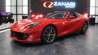 Usata Ferrari 812 799 CV (587 kW) 2020 Cabrio