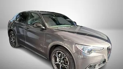 Generico Usata 2022 Alfa Romeo Stelvio Veloce SUV | 31.900 € (Buon prezzo)