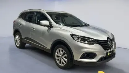 Begagnad Renault Kadjar Business 140 HK (102 kW) 2022 Grå SUV