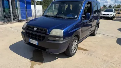Usata Fiat Doblò 101 CV (74 kW) 2002 Blu Monovolume