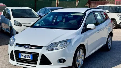 Usata Ford Focus Titanium 95 CV (69 kW) 2015 Bianco Station wagon
