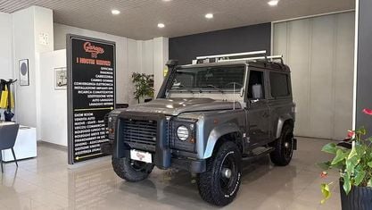 Gebraucht Land Rover Defender 122 PS (89 kW) 2010 SUV