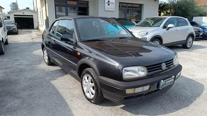 Usata VW Golf Cabriolet GTI 116 CV (85 kW) 1994 Nero Cabrio