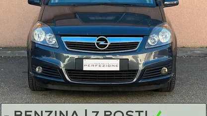 Grigio Usata 2007 Opel Zafira Monovolume | 4995 € (Buon prezzo)