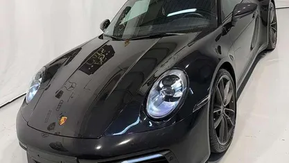 Usata 2023 Porsche 992 Cabrio | 165.000 €