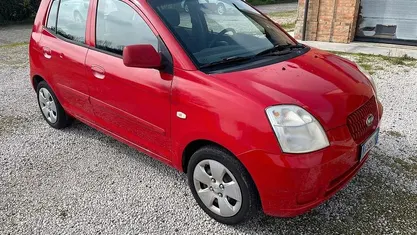 Usata Kia Picanto 65 CV (47 kW) 2007 Rosso Utilitaria