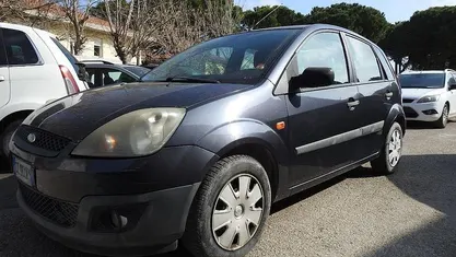 Usata Ford Fiesta Ghia 2006 Utilitaria