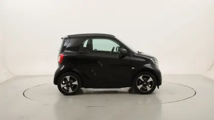 Usata Smart ForTwo Coupé Passion 41 kW (56 CV) 2021 Neronero Utilitaria