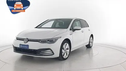 Pure white Usata 2020 VW Golf Style Tre volumi | 19.900 € (Buon prezzo)