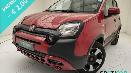 Usata Fiat Panda Cross Cross 70 CV (51 kW) 2024 Rosso Utilitaria