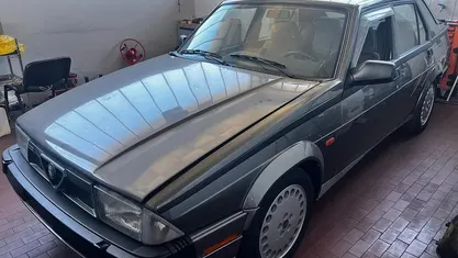 Usata 1989 Alfa Romeo 75 Tre volumi | 18.900 €