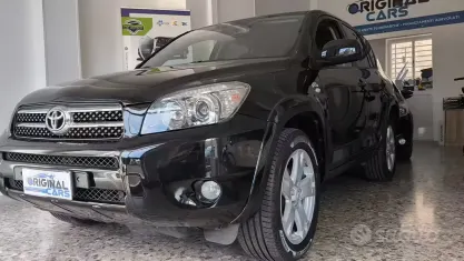 Usata Toyota RAV4 Luxury 177 CV (130 kW) 2008 Nero SUV