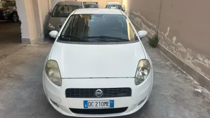 Usata Fiat Grande Punto 75 CV (55 kW) 2006 Bianco Utilitaria