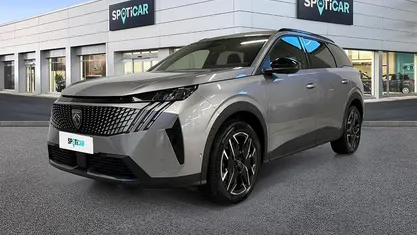 Usata 2025 Peugeot 5008 Allure SUV | 32.450 € (Buon prezzo)