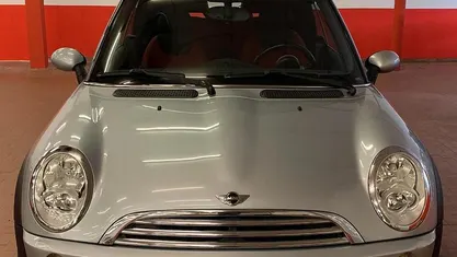 Usata Mini Cooper Cabriolet 115 CV (84 kW) 2005 Cabrio