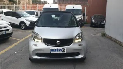 Usata Smart ForTwo Coupé Passion 71 CV (52 kW) 2016 Argento Utilitaria