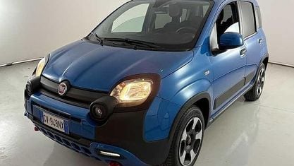 Usata Fiat Panda Cross Cross 70 CV (51 kW) 2024 Blu Utilitaria