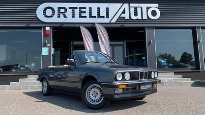 Usata BMW 320 Cabriolet Efficient Dynamics 126 CV (92 kW) 1987 Cabrio