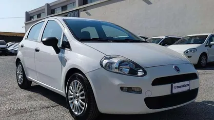 Bianco Usata 2018 Fiat Punto Due volumi | 6290 € (Buon prezzo)